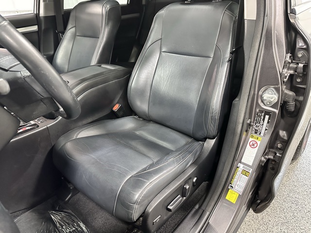2015 Toyota Highlander Base Hybrid photo 24