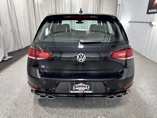 2018 Volkswagen Golf R 4Motion photo 4