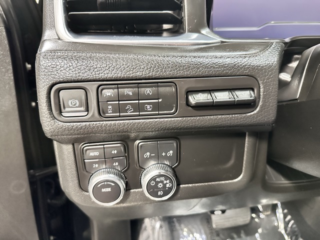 2023 Gmc Yukon Denali photo 22