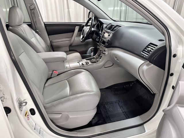 2013 Toyota Highlander Base Hybrid photo 6
