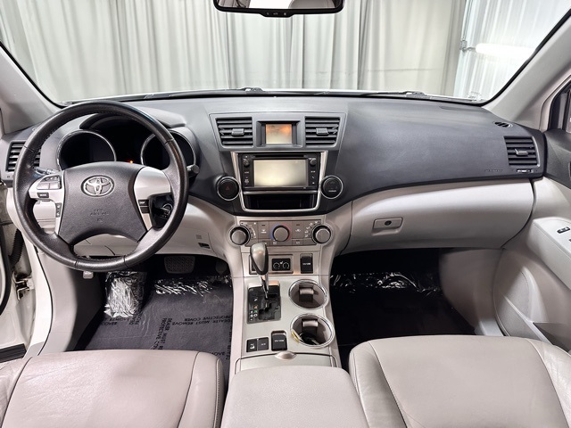 2013 Toyota Highlander Base Hybrid photo 12