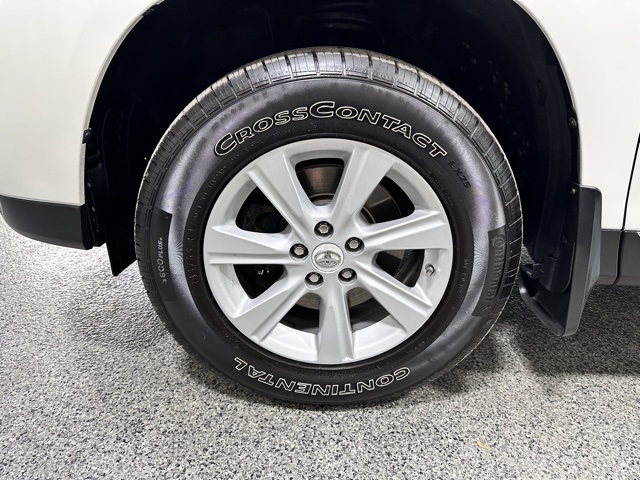 2013 Toyota Highlander Base Hybrid photo 26