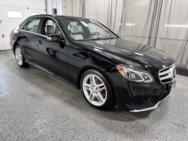 2014 Mercedes Benz E 350 4MATIC photo 2