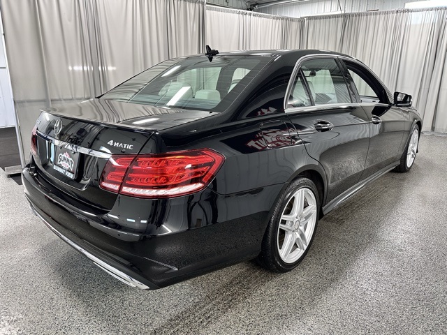 2014 Mercedes Benz E 350 4MATIC photo 3