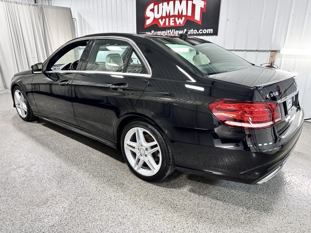 2014 Mercedes Benz E 350 4MATIC photo 5