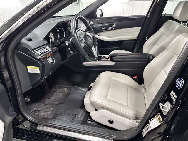 2014 Mercedes Benz E 350 4MATIC photo 10