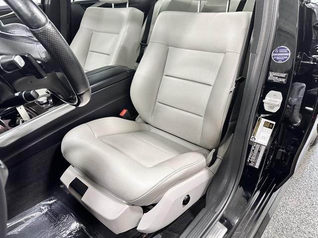 2014 Mercedes Benz E 350 4MATIC photo 19