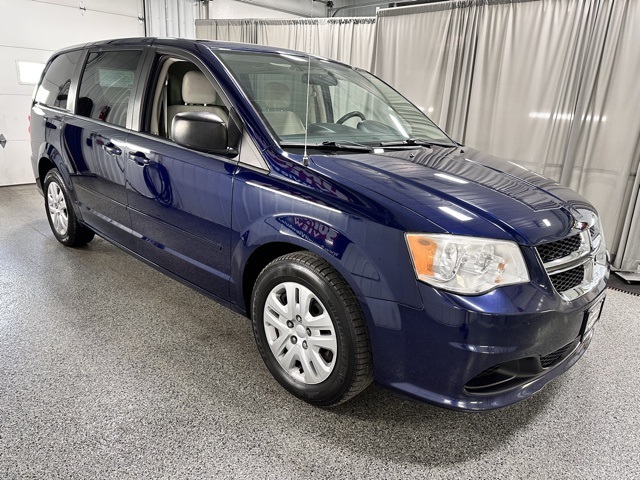 2014 Dodge Grand Caravan SE photo 3