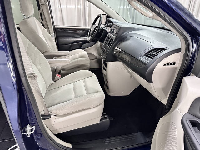 2014 Dodge Grand Caravan SE photo 7
