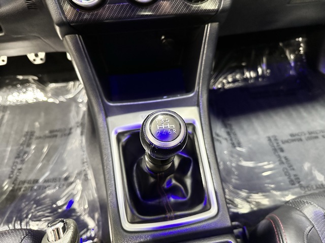 2015 Subaru WRX Limited photo 14