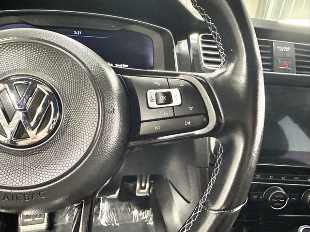 2018 Volkswagen Golf R 4Motion photo 16
