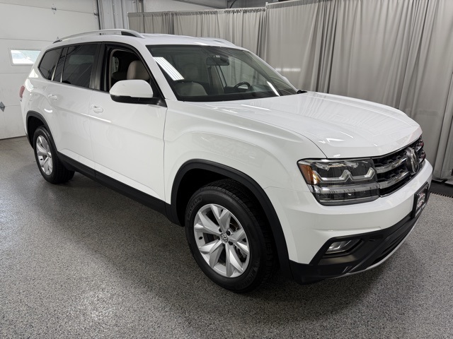 2019 Volkswagen Atlas V6 SE photo 2