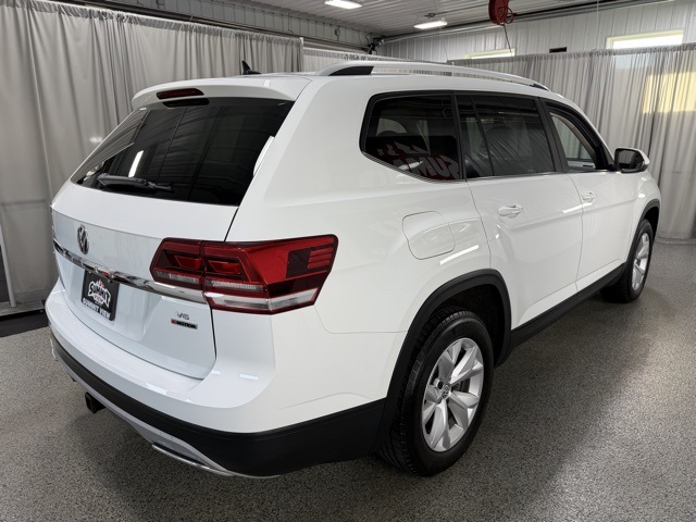 2019 Volkswagen Atlas V6 SE photo 3