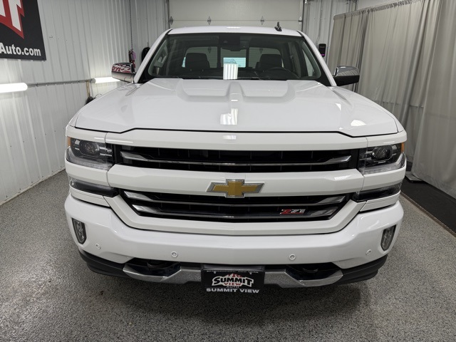 2018 Chevrolet Silverado 1500 LTZ photo 2