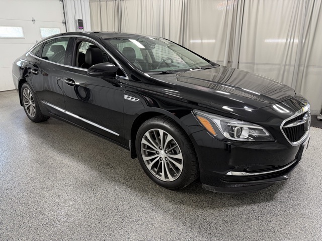 2019 Buick LaCrosse Essence photo 2