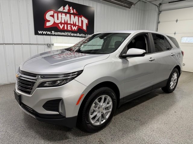 Silver Ice Metallic 2022 Chevrolet Equinox LT AWD with 1LT SUV / Crossover Four-Wheel Drive Automatic