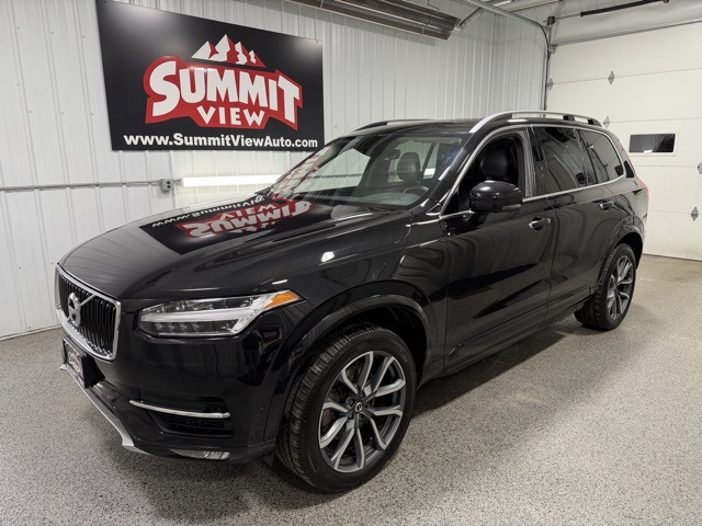 2018 Volvo XC90 T5 AWD Momentum's photo