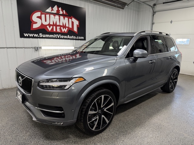 2018 Volvo XC90 T6 Momentum AWD