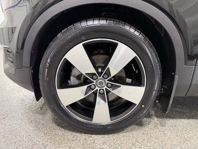 2019 Volvo XC40 Momentum - Photo 28
