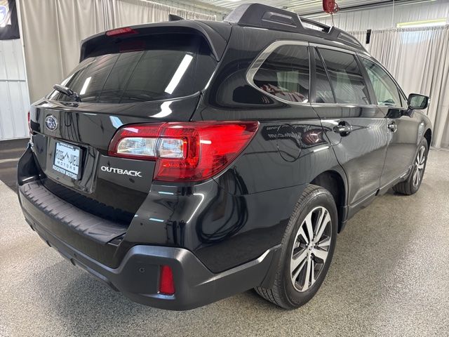2019 Subaru Outback Limited - Photo 4