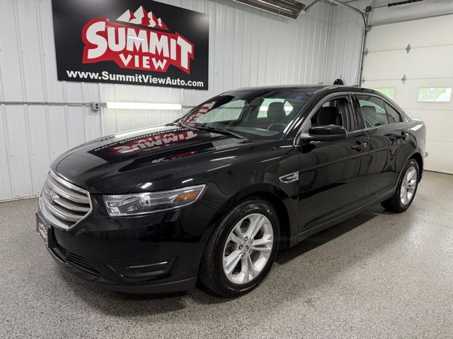 2018 Ford Taurus SEL AWD's photo