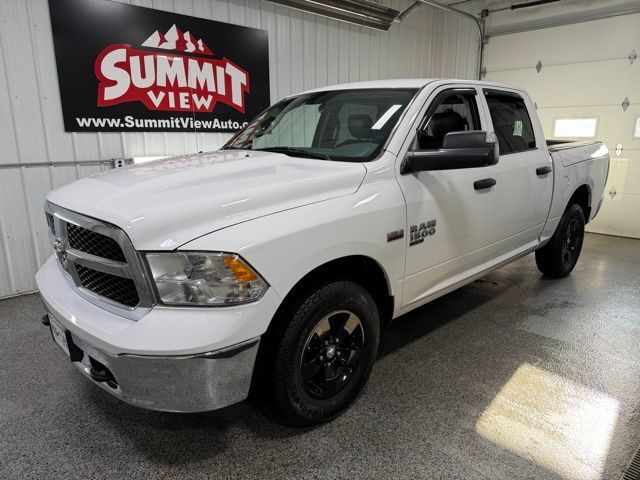 Bright White Clearcoat 2019 RAM 1500 Classic Tradesman Crew Cab 4WD Pickup Truck Four-Wheel Drive Automatic
