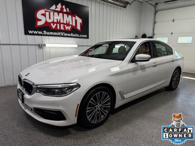 2018 BMW 5 Series 530i xDrive Sedan's photo