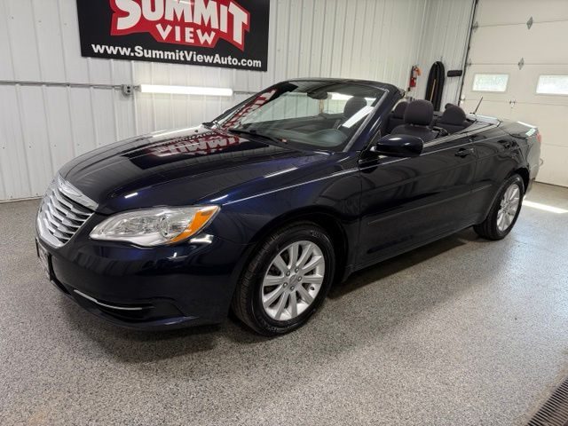 Blackberry Pearl 2012 Chrysler 200 Convertible Front-Wheel Drive Automatic