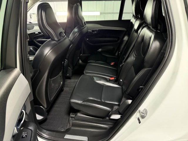 2023 Volvo XC90 Core - Photo 12