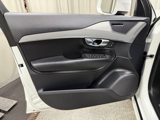 2023 Volvo XC90 Core - Photo 20