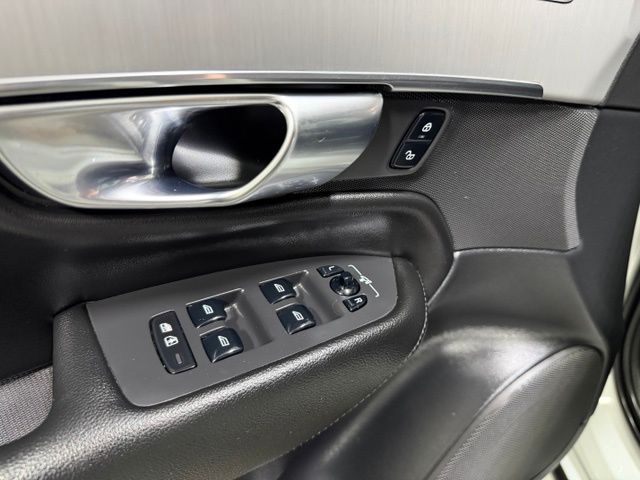 2023 Volvo XC90 Core - Photo 21