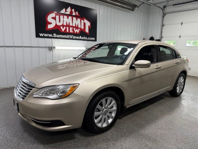 2013 Chrysler 200 Touring