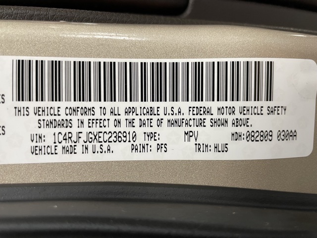 Sold 2014 Jeep Grand Cherokee Summit in Spencerport