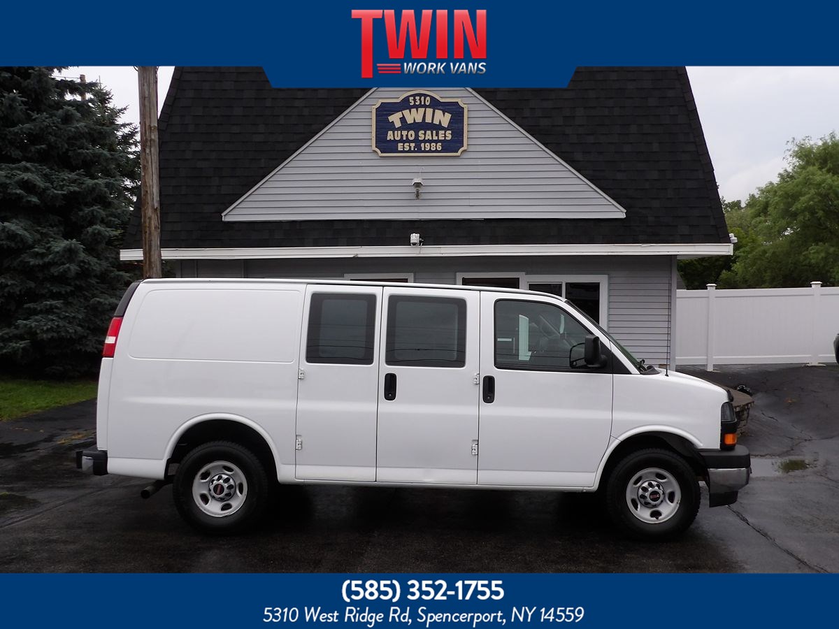 2017 GMC Savana Cargo Van 