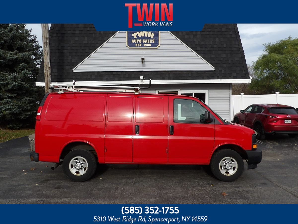 2017 Chevrolet Express 2500 Cargo Van 