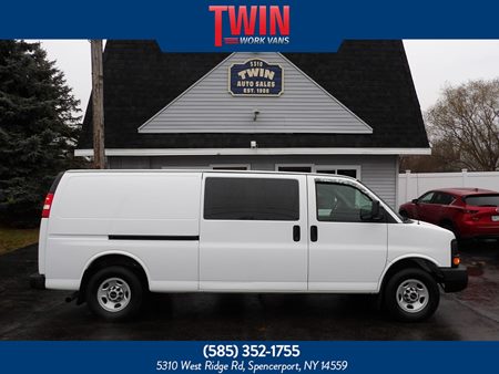 2009 GMC Savana Cargo Van