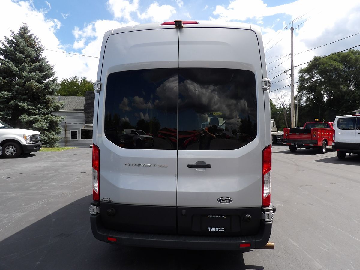 2017 Ford Transit Wagon XL - Photo 8