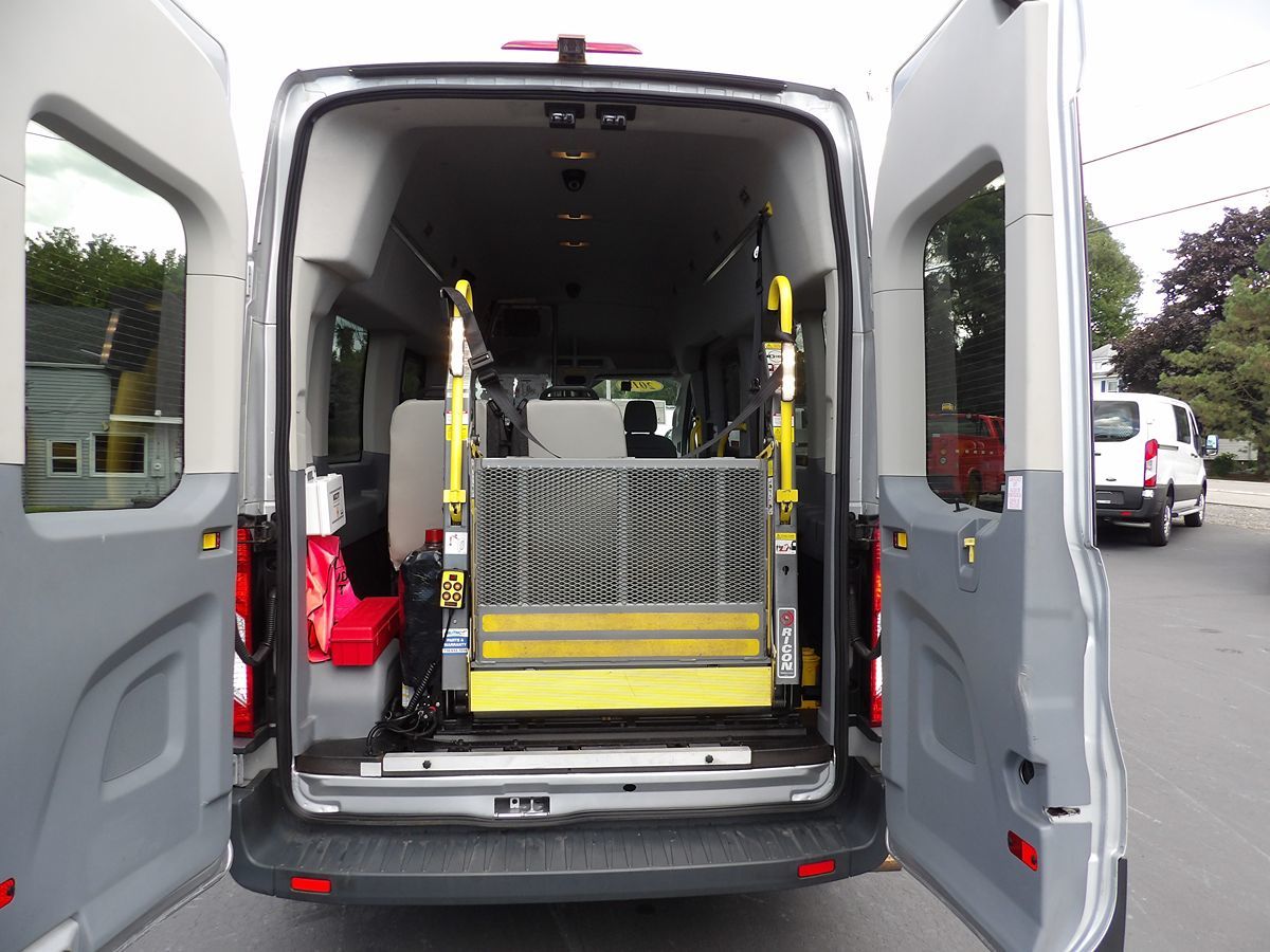 2017 Ford Transit Wagon XL - Photo 30