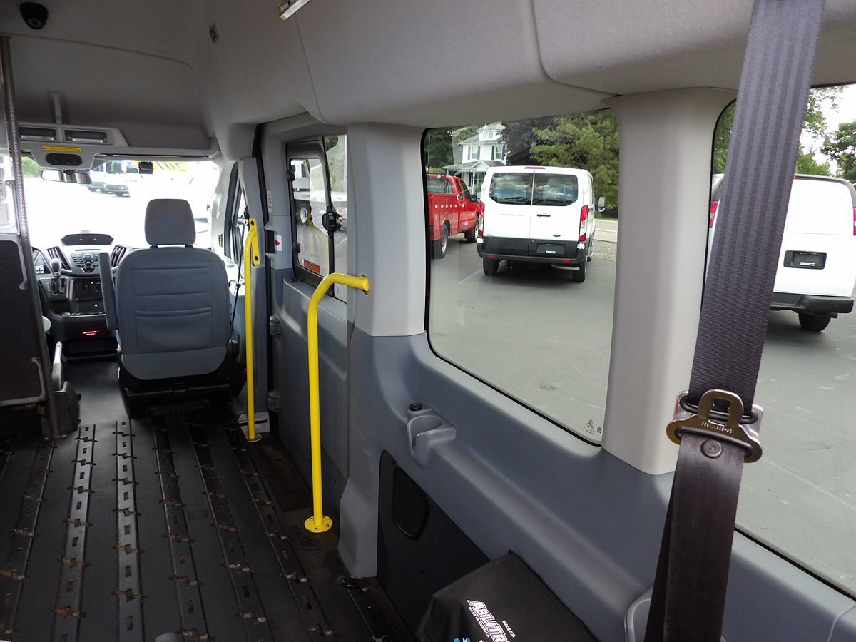 2017 Ford Transit Wagon XL - Photo 33