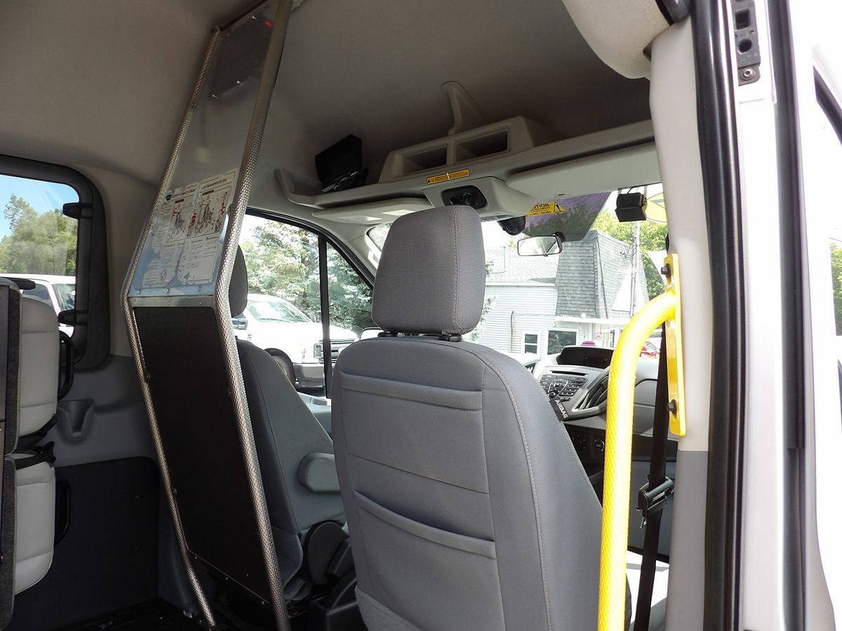2017 Ford Transit Wagon XL - Photo 40
