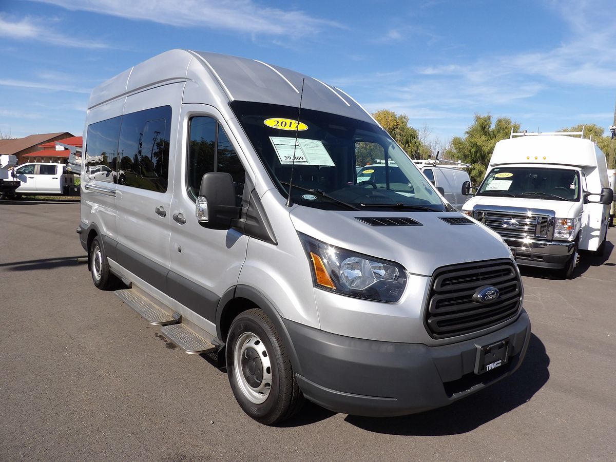 2017 Ford Transit Wagon XL - Photo 14