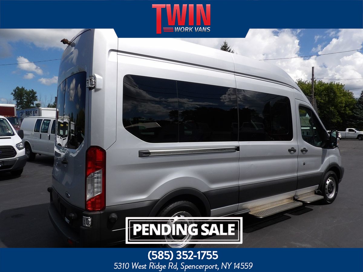 2017 Ford Transit Wagon XL - Photo 10