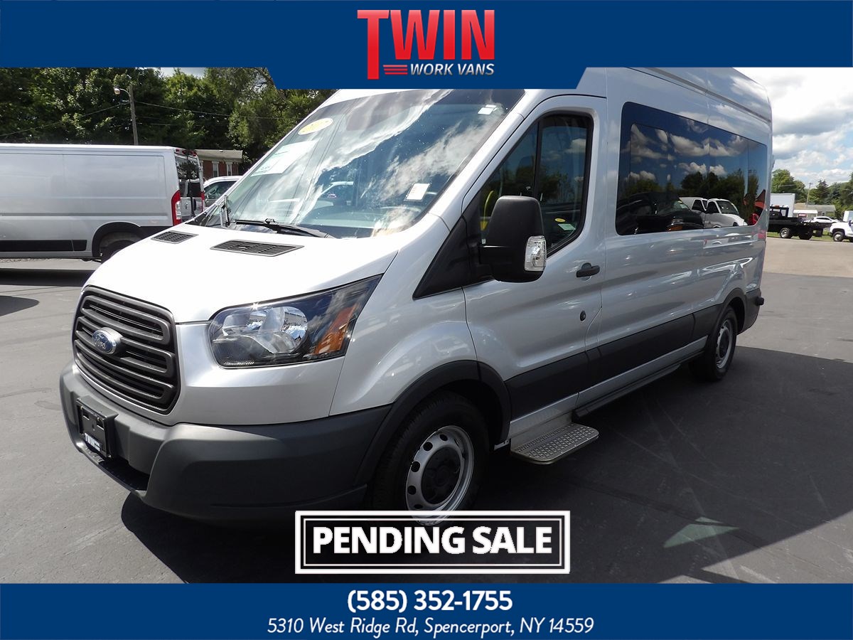 2017 Ford Transit Wagon XL - Photo 3