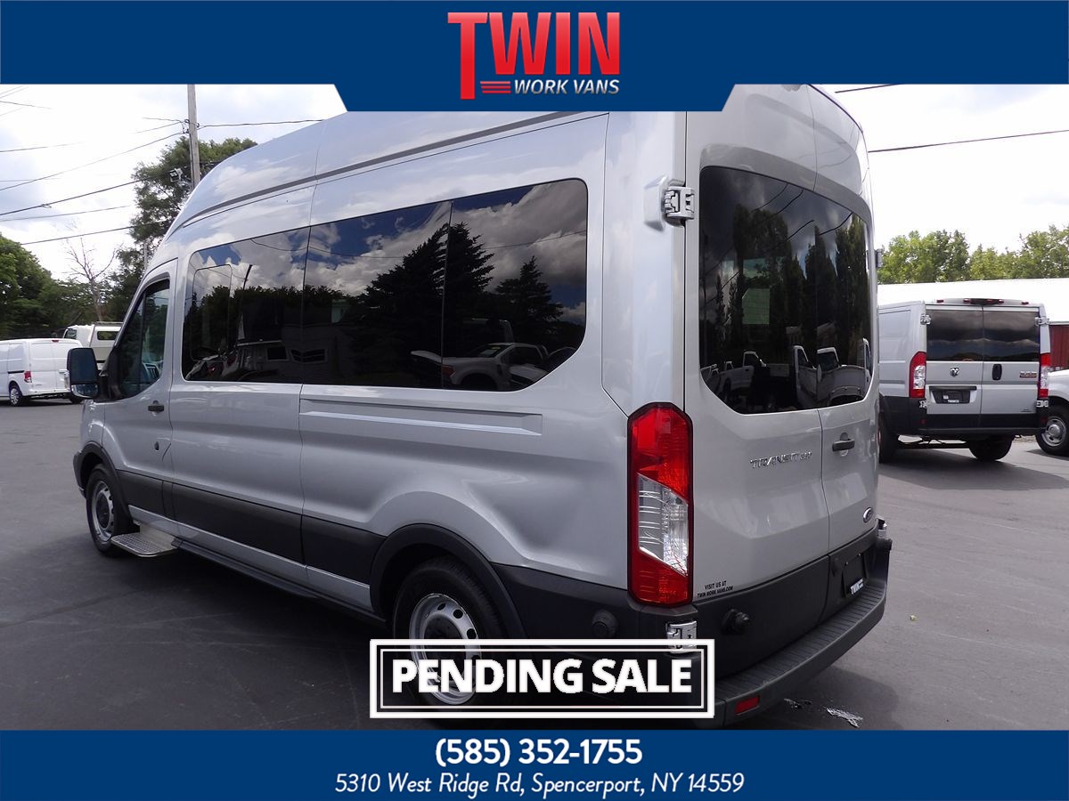 2017 Ford Transit Wagon XL - Photo 7