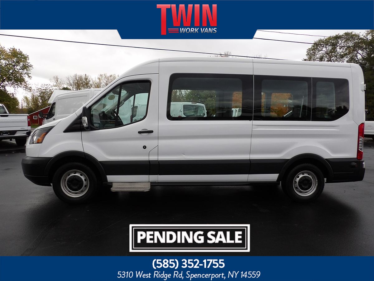 2017 Ford Transit Wagon XL - Photo 5
