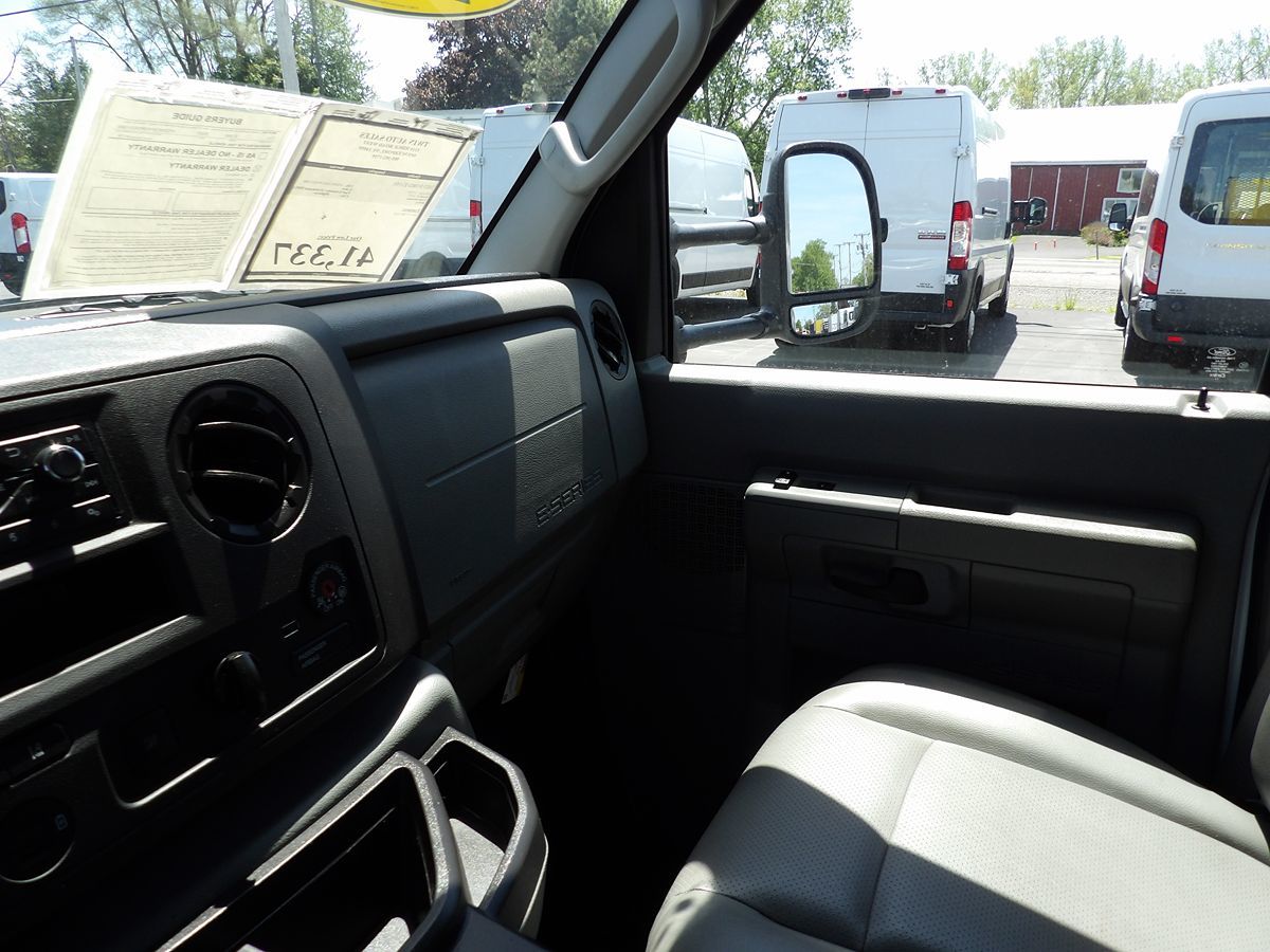 2023 Ford E-Series Cutaway Base - Photo 25