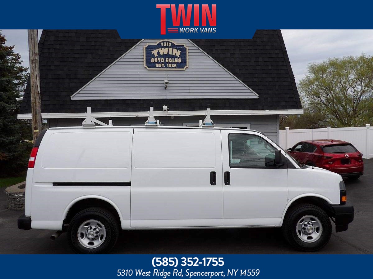 2022 Chevrolet Express 2500 Work Van HD's photo