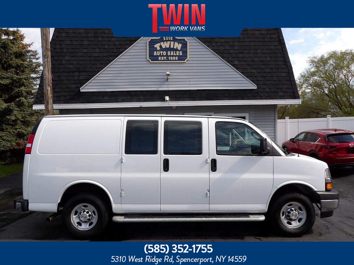 2024 Chevrolet Express 2500 Work Van HD's photo