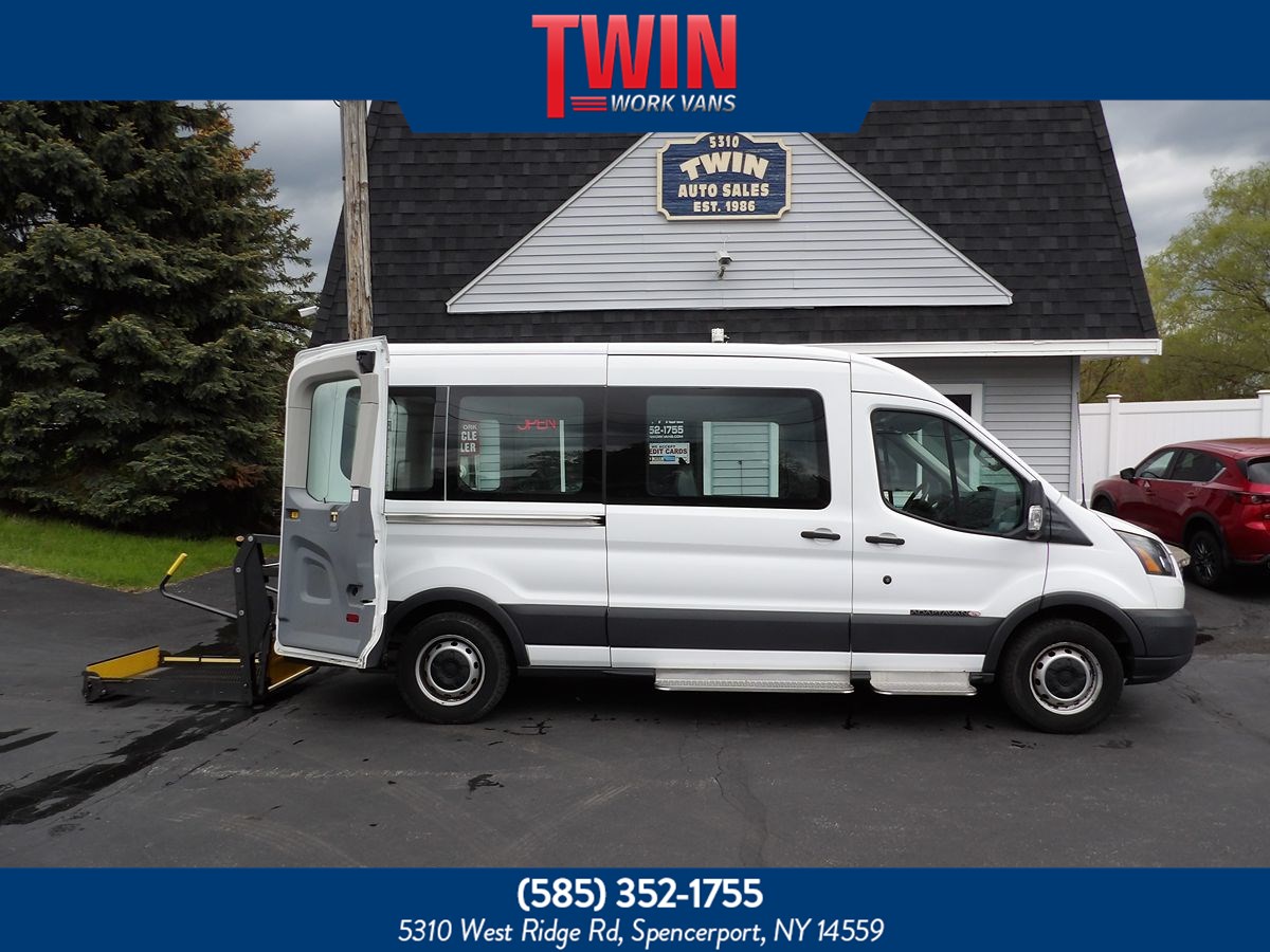 2018 Ford Transit 350 XL Wagon Med Roof Sliding Pass. 148's photo