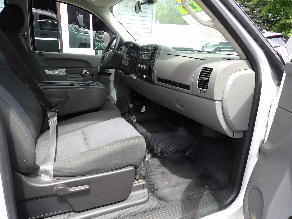2013 Chevrolet Silverado 3500HD Work Truck - Photo 23
